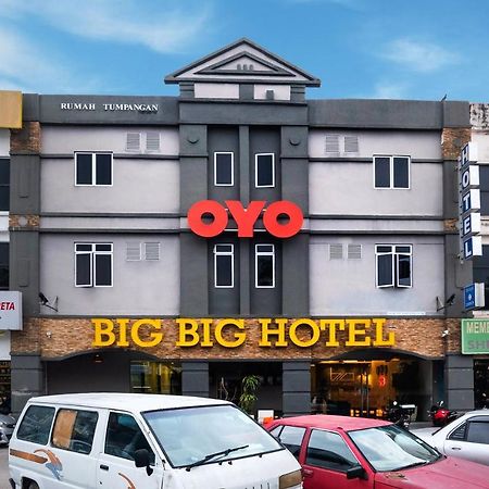 Oyo 89355 Big Big Hotel Johor Bahru Exterior photo