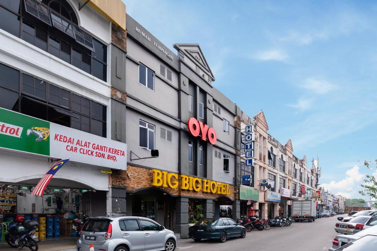 Oyo 89355 Big Big Hotel Johor Bahru Exterior photo