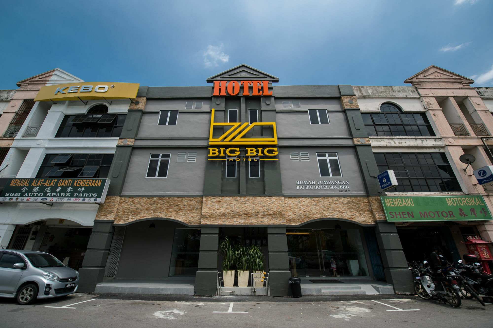 Oyo 89355 Big Big Hotel Johor Bahru Exterior photo
