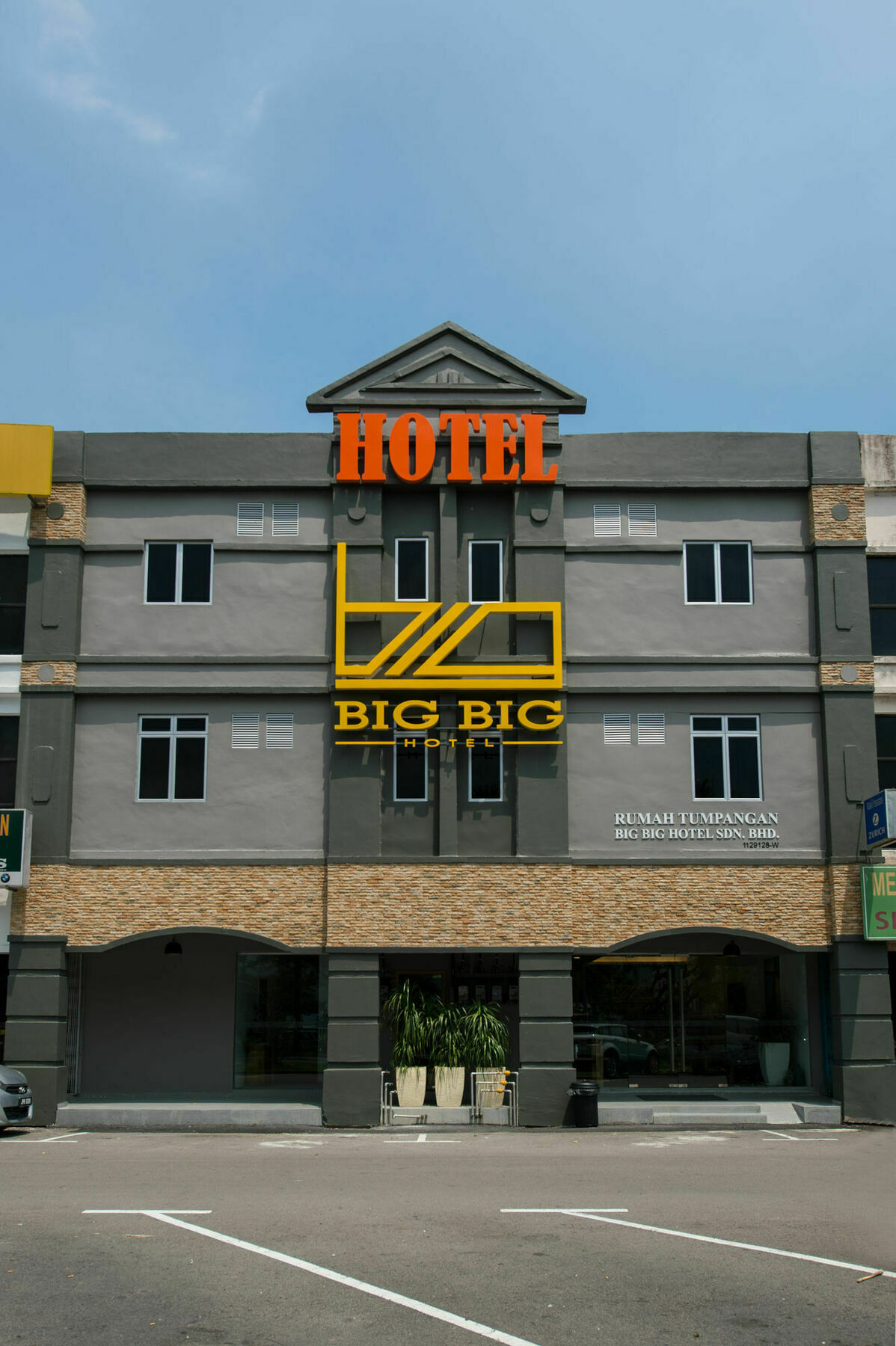 Oyo 89355 Big Big Hotel Johor Bahru Exterior photo
